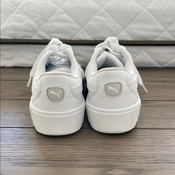 Puma Women’s Smash Platform V2 Sneakers - Picture 3 of 5